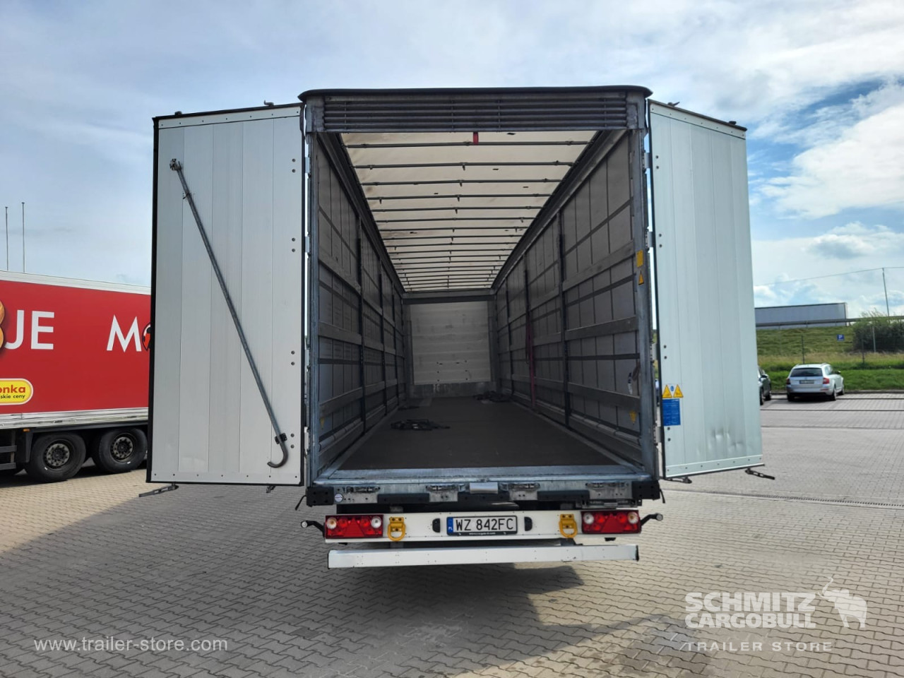 Schmitz Cargobull Curtainsider Mega 