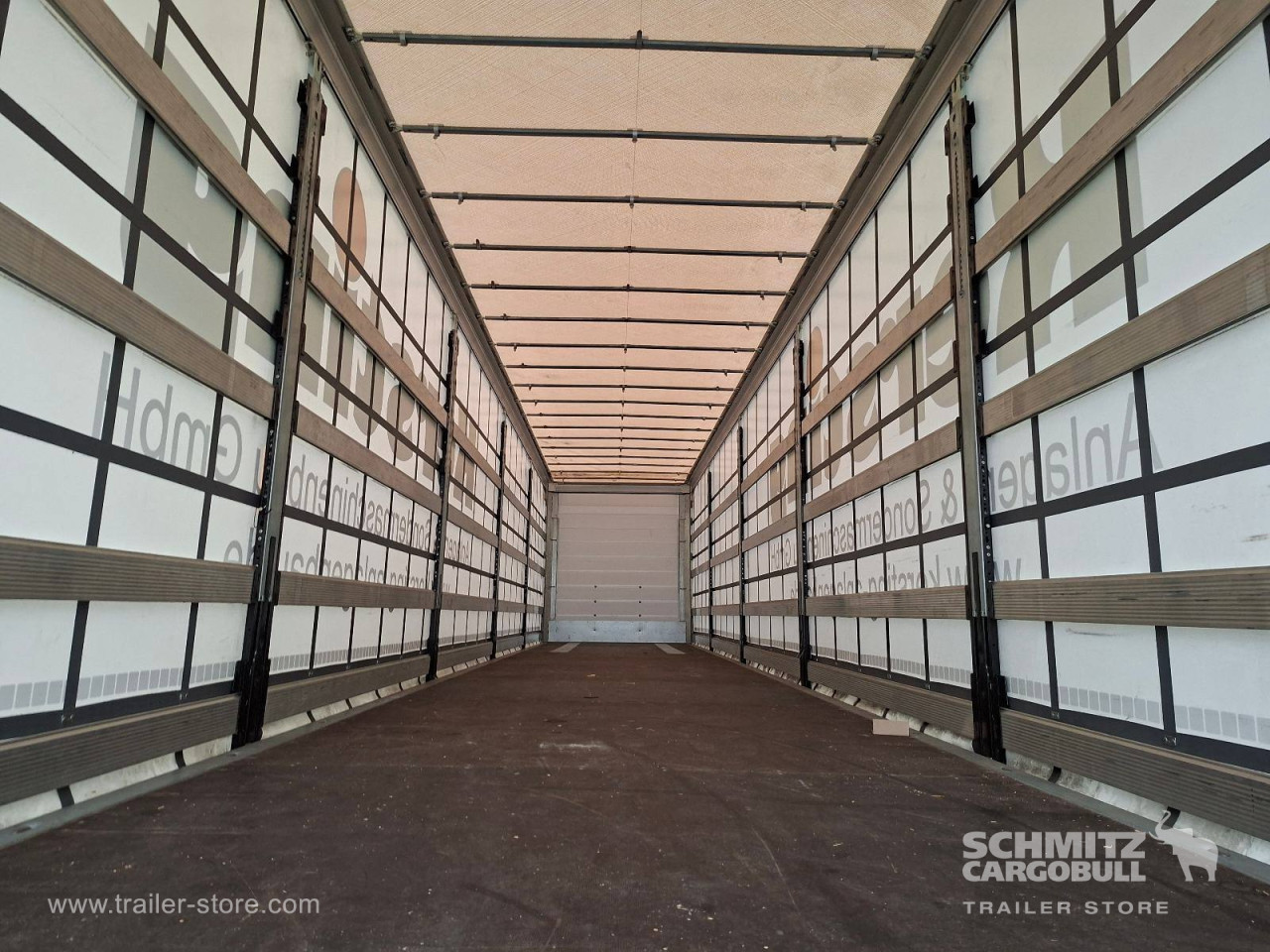 Schmitz Cargobull Curtainsider Standard 