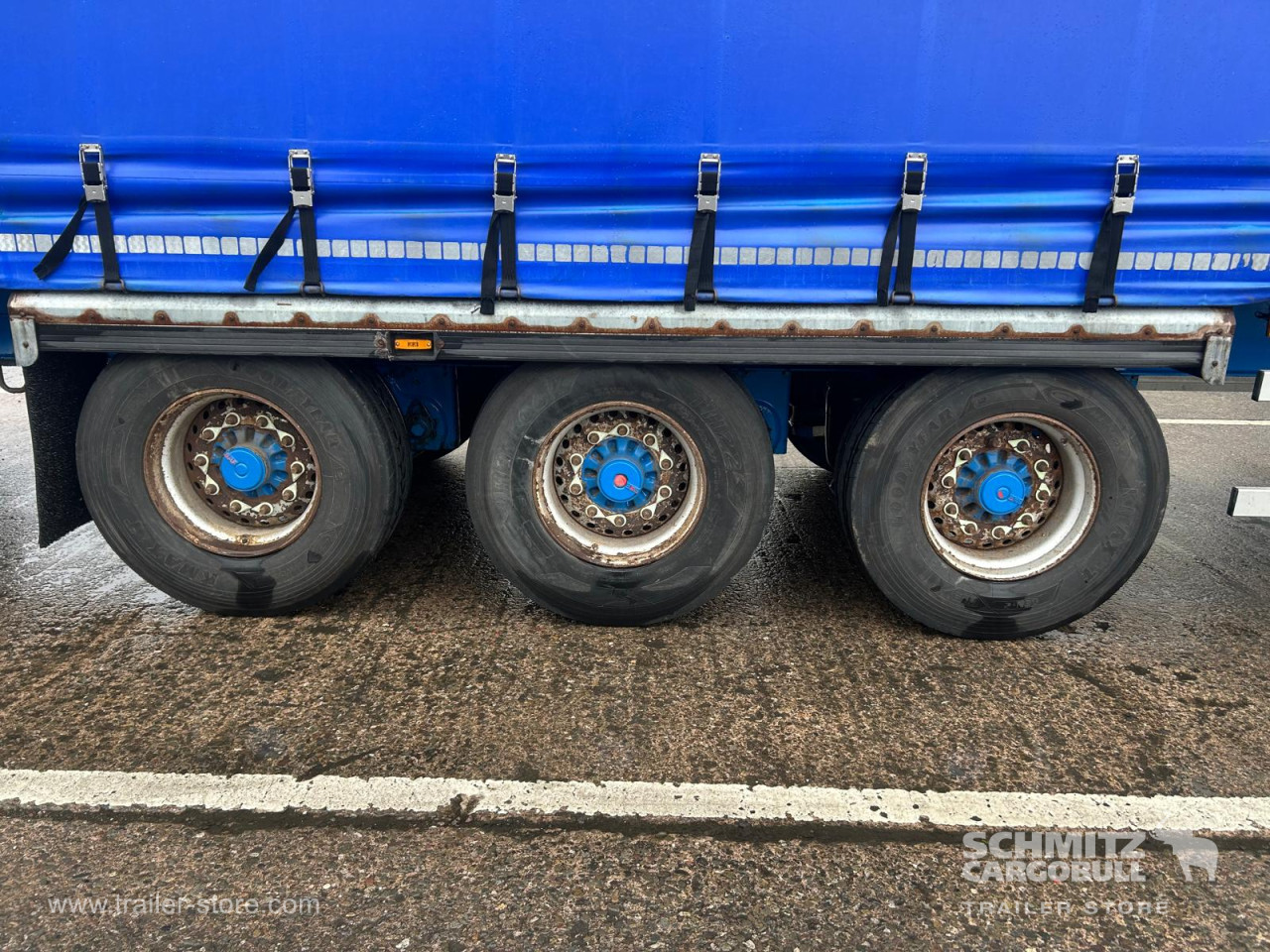 MONTRACON Curtainsider Standard UK 