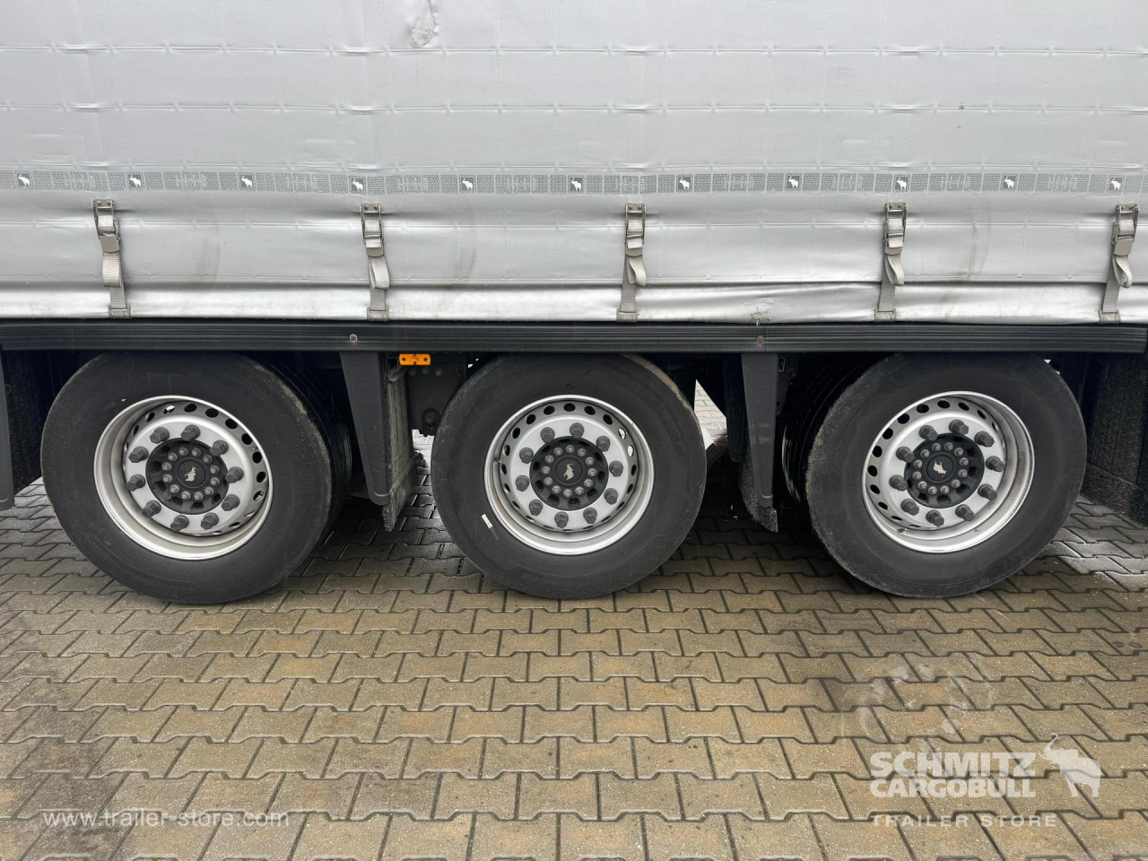 Schmitz Cargobull Curtainsider Mega 