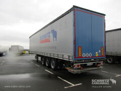 Schmitz Cargobull Semitrailer Curtainsider Standard Hayon 