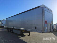 Schmitz Cargobull Curtainsider Standard Getränke 