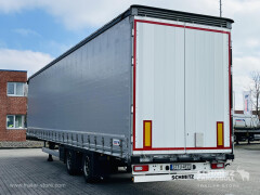 Schmitz Cargobull Curtainsider Mega Getränke 