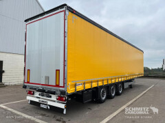 Schmitz Cargobull Curtainsider Mega 