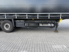 Schmitz Cargobull Curtainsider Standard Staplerhalterung 