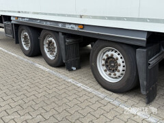 Schmitz Cargobull Oplegger Vries Multitemp Taillift 