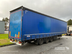 Schmitz Cargobull Curtainsider Mega 