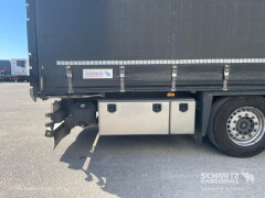 Schmitz Cargobull Curtainsider Varios 