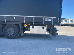 Schmitz Cargobull Curtainsider Varios 