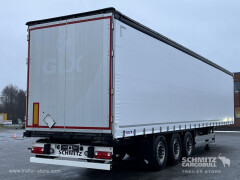 Schmitz Cargobull Curtainsider Standard Getränke 