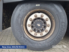 Schmitz Cargobull Curtainsider Mega 