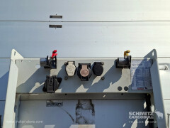 Schmitz Cargobull Curtainsider Coil Getränke 