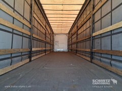 Schmitz Cargobull Curtainsider Coil Getränke 