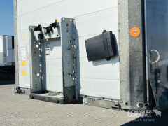 Schmitz Cargobull Curtainsider Coil Getränke 