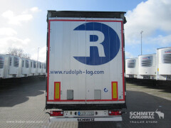 Schmitz Cargobull Curtainsider Mega Getränke 