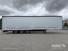 Schmitz Cargobull Curtainsider Mega Getränke 