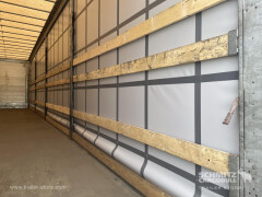 Schmitz Cargobull Curtainsider Mega Getränke 