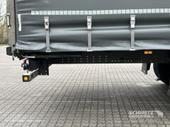 Schmitz Cargobull Curtainsider Mega Getränke 
