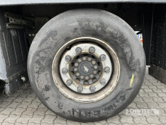 Schmitz Cargobull Curtainsider Mega Getränke 
