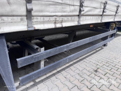 Schmitz Cargobull Curtainsider Mega 