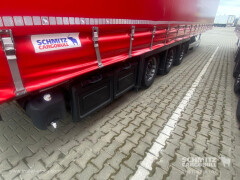 Schmitz Cargobull Curtainsider Mega 