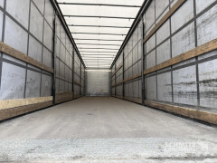 Schmitz Cargobull Curtainsider Standard 