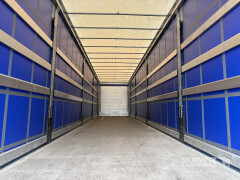 Schmitz Cargobull Curtainsider Standard Getränke 