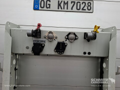 Schmitz Cargobull Curtainsider Standard Getränke 