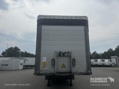 Schmitz Cargobull Curtainsider Standard Getränke 