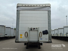 Schmitz Cargobull Curtainsider Standard Getränke 