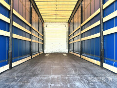 Schmitz Cargobull Curtainsider Mega Getränke 