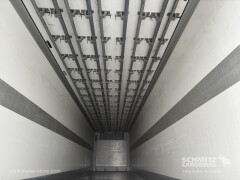 Schmitz Cargobull Reefer Meat hanging system 